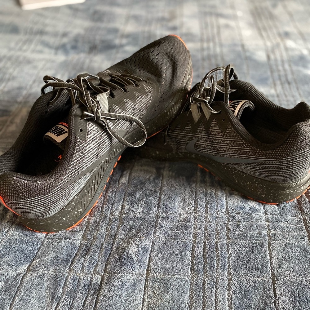 Nike Shield Zoom Span 2 Shoes